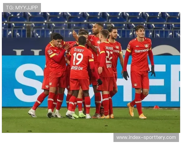 德甲转会窗关闭时间调整至晚间8点，俱乐部运营策略更新