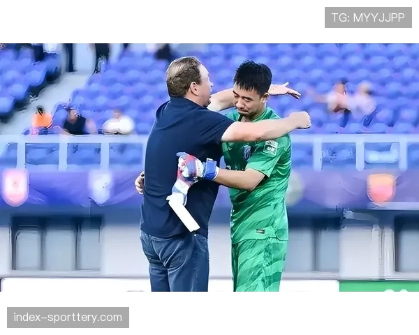 申花旧将回归上海引发关注，鲍亚雄身价400万加盟云南玉昆